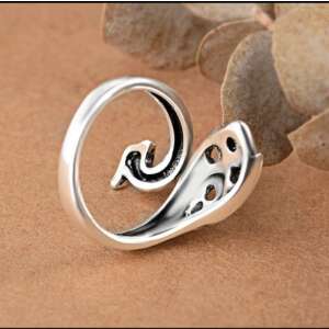 Horgológyűrű, fonal tartó gyűrű, horgológyűrű fonalhoz, horgológyűrű fonal tartásához, horgológyűrű horgoláshoz, horgológyűrű kötéshez, horgológyűrű kézműveskedéshez, horgológyűrű tűmunkához, horgológyűrű hímzéshez, horgológyűrű kézimunkához - Női kiegészítő