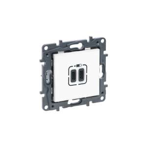 Legrand Niloe Step podwójne gniazdo USB-C, białe, port ładowania 3A - Pomoc w instalacji elektrycznej