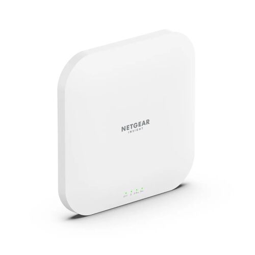NETGEAR Insight WAX620 WiFi 6 Access Point, pohľad z uhla na bielom pozadí