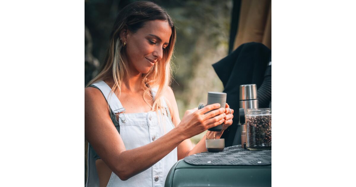 Prijenosni aparat za espresso Wacaco Minipresso GR2, Bez punjenja i baterija, 80 ml, 18 bara, Mljevena kava, Portafilter, Kućište, Siva/Crna 108859272