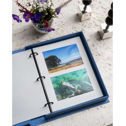 Fotóalbum képekkel, amelyeket Printworks fotómatricákkal rögzítettek