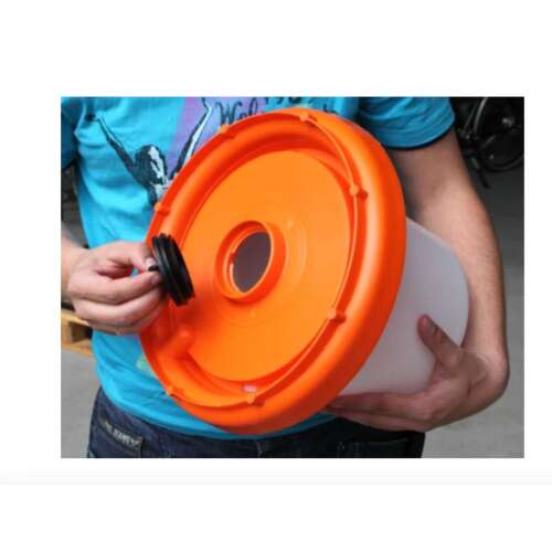 Narancssárga és fehér baromfi itató fedél, 10 literes kapacitás