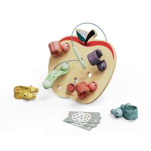 Drewniana zabawka TopBright Apple Worms dla niemowląt, przedstawiająca czerwone jabłko z otworami i kolorowymi robakami do przewlekania - Gra