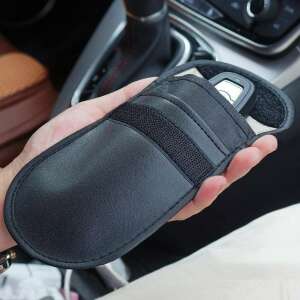 Faraday pouch holding car key to prevent theft - Keychain