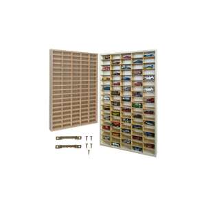 Fa játéktároló polc 90 rekesszel