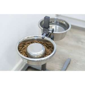 Trixie Slow Feeding Stainless Steel Bowl - evéslassító tál (fém, szilikon bevonattal) kutyák részére (Ø24cm/1,5l) 110140142 - Evéslassító kisállat tál