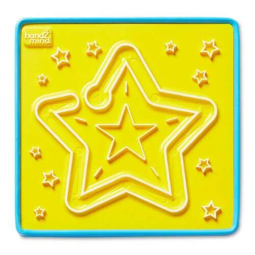 Setul Hand2Mind Mindful Maze, tablă de labirint în formă de stea, dublu-față, ajută copiii să se concentreze și să se relaxeze prin urmărirea cu degetul