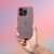 Etui MATRIX CLEAR dla iPhone'a 16 Pro Max - pudrowy róż w ręku