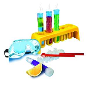 Priză de aproape a setului de știință Clementoni Mega Laborator de Chimie, arătând tuburi de testare, ochelari de protecție și alte accesorii - Jocuri stiintifice si exploratori