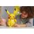 Copil fericit cu Mega Construx Pikachu, distracție de construit Pokémon