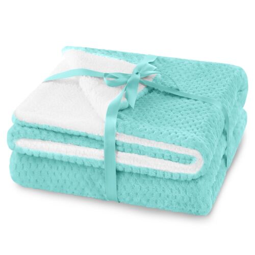 AmeliaHome SHLEEPY turquoise embossed blanket 130x180 cm, folded and tied with ribbon