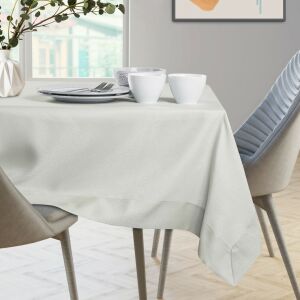 AmeliaHome Empire cream tablecloth on dining table - Interior design
