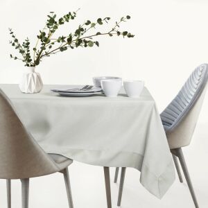 AmeliaHome Empire Cream Tablecloth on dining table - Interior design