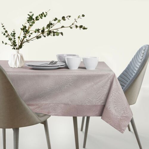 Față de masă AmeliaHome Gaia roz pudrat pe masă