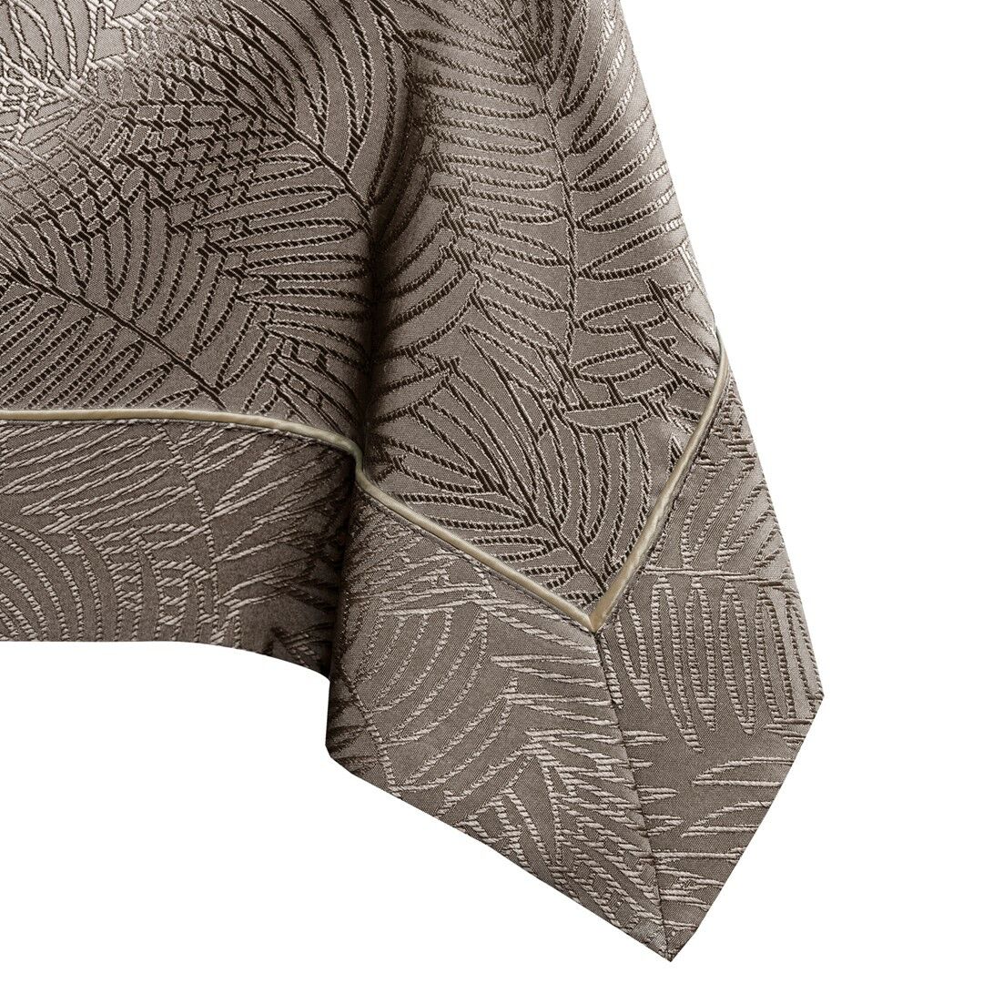 Asztalterítő Gaia barna dombornyomott 110x110 AmeliaHome