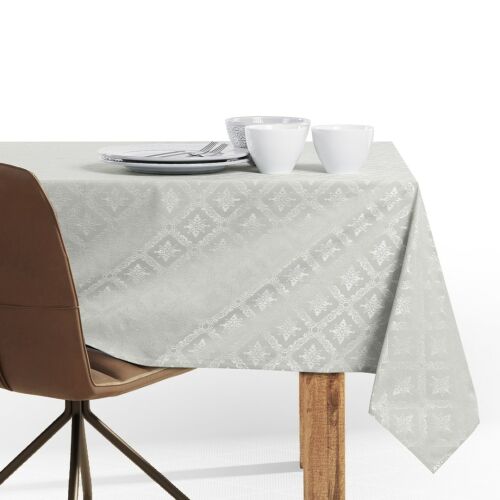 DecoKing Maya beige tablecloth on dining table, classic pattern