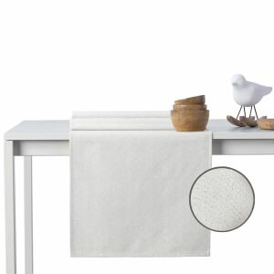 DecoKing Sparkle cremefarbene Metallic-Tischdecke und Läuferset auf dem Tisch - DecoKing