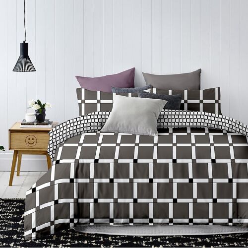 DecoKing Hypnosis white modern printed bedding set 155x220 cm