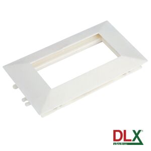 Fehér négyszeres keret készülékhez 45x45 mm (8 modul) - DLX 111772285 - Biztonságtechnikai kiegészítő