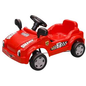 Intelligentes Auto mit roten Pedalen