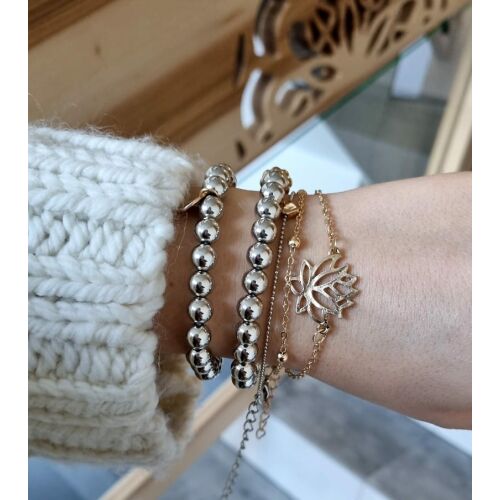 5 darabos ékszer karkötő szett szívvel, levéllel, ezüst és arany részletekkel a csuklón