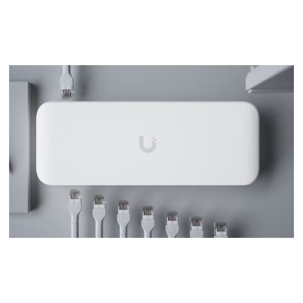 Ubiquiti UniFi USW-Ultra 8xGbE LAN port 7x PoE+ (52W) L2 menedzse...