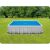 Rechteckiger Intex Pool mit installierter blauer Solarabdeckung