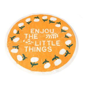 Runder gelber Teppich mit Blumenmuster und dem Text 'Genieße die kleinen Dinge', 80x80cm, rutschfest - Innenarchitektur