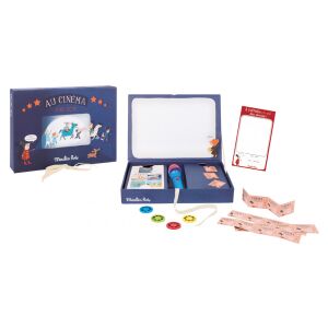 Moulin Roty Retro-Filmprojektor-Box, geöffnete Box-Ansicht, die den gesamten Inhalt zeigt, einschließlich Projektor, Dias, Tickets und anderem Zubehör - Nachtlicht, Projektoren