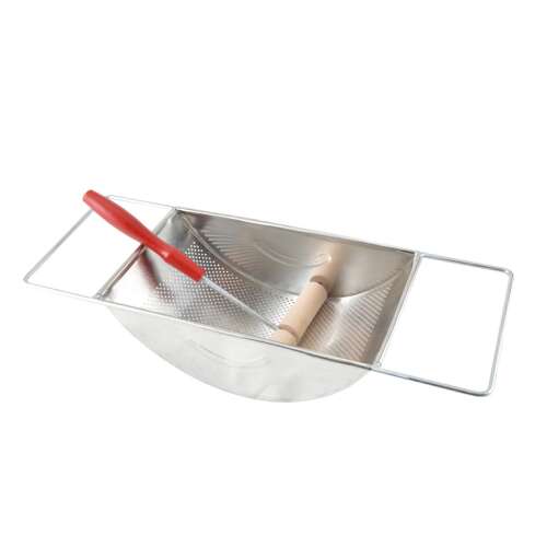 Paradicsompasszírozó, rozsdamentes acélból, fa nyéllel, paradicsomszósz, püré és egyéb ételek készítéséhez