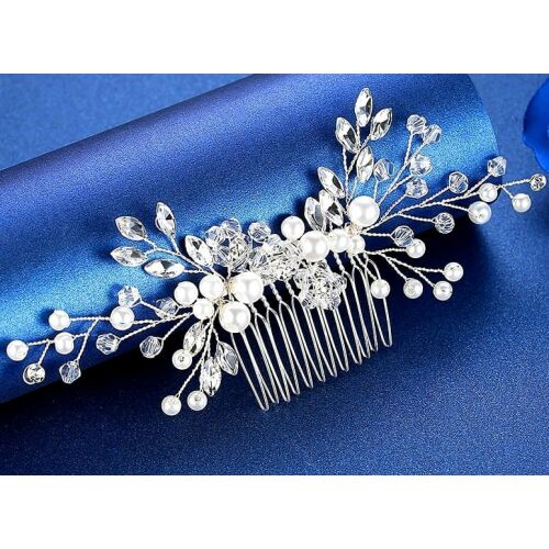 Elegáns ezüst esküvői fésű kristályvirággal és gyöngysorral, 18 cm x 6 cm