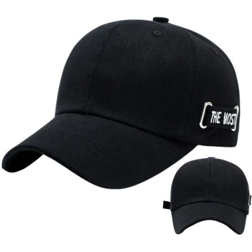 Fekete állítható méretű unisex sapka szellőzőnyílásokkal és átlapolt betűkkel 114004835