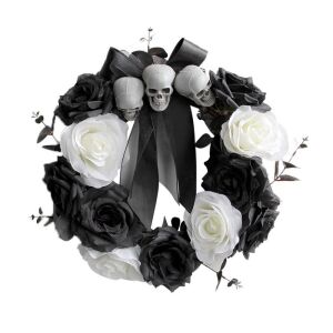 Ijesztő Halloween ajtó/asztaldísz csokor koponyákkal, sötét színek, 35x35x10 cm