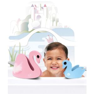 Gyerek játszik Quut Hattyúk tava 3D Fürdőjátékkal a kádban - Quut