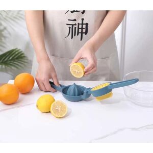 Flippy kézi citrusprés használat közben, citrom és narancs préselése, könnyen használható és tisztítható - Kézi aprító, Kézi mixer, Gyümölcscentrifuga és préselő és Elektromos tésztagép