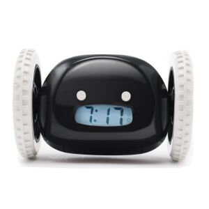 Fekete gördülő ébresztőóra fehér kerekekkel, elülső nézet - Homyl