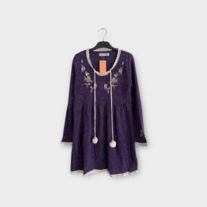 Lila kötött tunika hímzéssel és csipke szegéllyel - Női pulóver