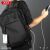 XO CB02 Schwarzer Laptop-Rucksack in Gebrauch mit USB-Aufladung