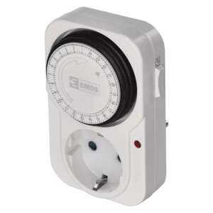 Angled view of EMOS Mechanical Timer Switch 1GD/2A IP20 - Electrical Installation