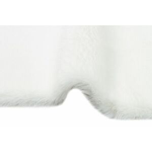 Nahaufnahme der Textur des weißen Bakero Shaggy Mollis Teppichs - Innenarchitektur