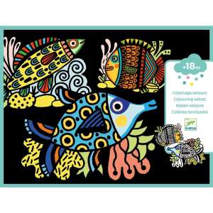 Pretty fishes 30403722