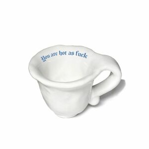 Cană ceramică albă cu inscripție albastră 'You are hot as fuck' de la Incartato Ceramics - Cani