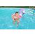 Kind im Bestway Glitzer Flamingo Schwimmring