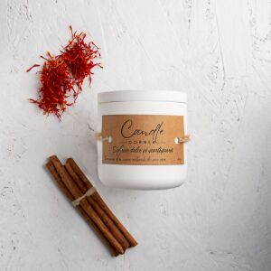 Lumanare parfumata handmade din ceara naturala de soia 100%, aroma de Sofran dulce si scortisoasa, Recipient ceramic alb, 150 g 118916960 - Odorizante de camera