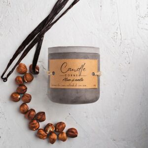 Lumanare parfumata handmade din ceara naturala de soia 100%, aroma Alune si vanilie, Recipient ceramic, 150 g 118917204 - Odorizante de camera