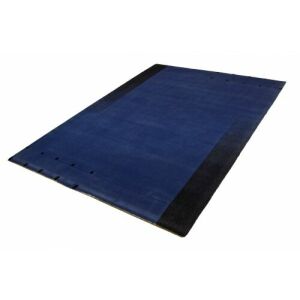 Widok pod kątem na niebieski dywan Bakero Bel Air 1, 140x200 cm - Projektowanie wnętrz