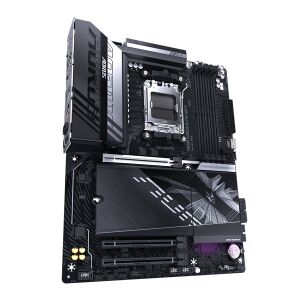 GIGABYTE B850 AORUS ELITE WIFI7 Motherboard schräge Ansicht - Grundplatten
