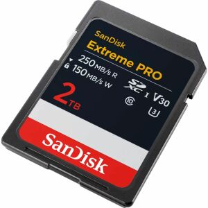 Szögletes nézet a SanDisk Extreme PRO 2TB SD kártyáról - SanDisk