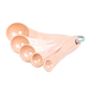 Bewello 5 darabos barack színű műanyag mérőkanál szett, ferde nézet, ideális pontos folyadék méréshez, tökéletes sütéshez és főzéshez - Bewello