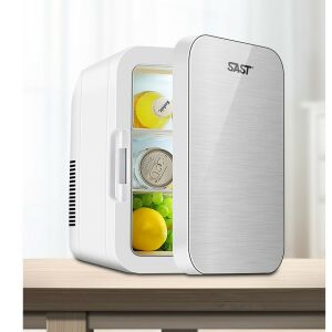 Mini frigider, 8L, SAST, alb, cu ușa deschisă, arătând interiorul cu rafturi și conținut - Mini-frigidere